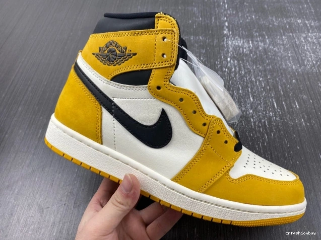High Ochre Air Yellow OG Jordan DZ5485-701 1 0813